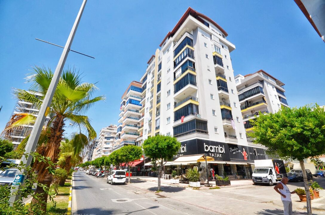 Квартира с 3 спальнями в Махмутларе всего в 150 м от моря