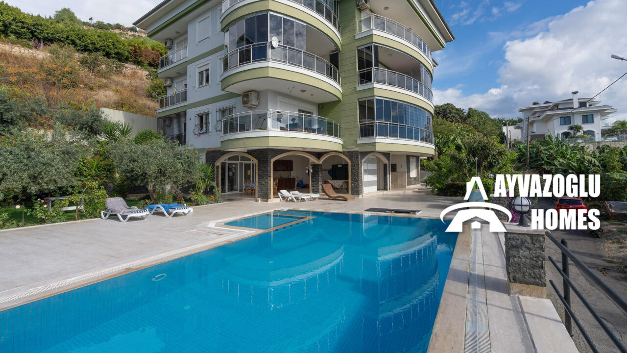 Просторный пентхаус 4+1 с видом на крепость Алании