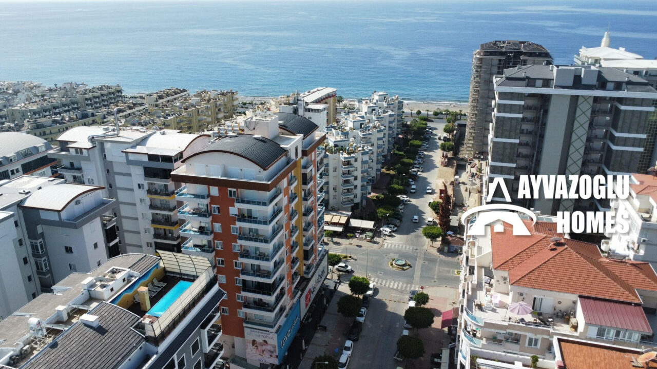 Квартира 2+1 в комплексе с бассейном в шаге от моря