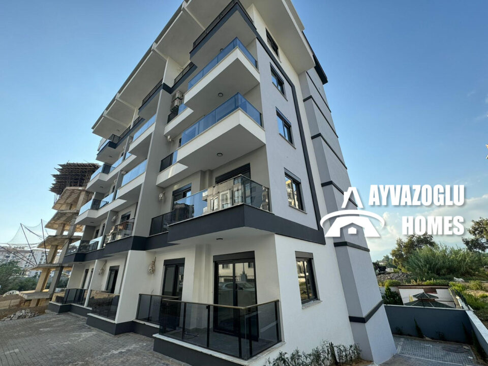 1+1 apartment at a very low price one step away from the sea