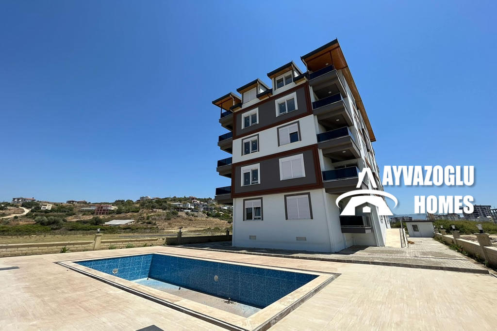 Квартира 1+1 с видом на горы и личной кладовой