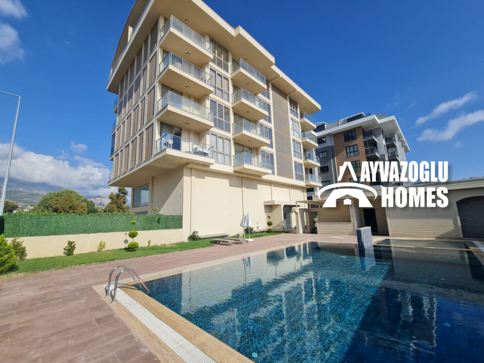 Квартира 1+1 в комплексе с крытым бассейном