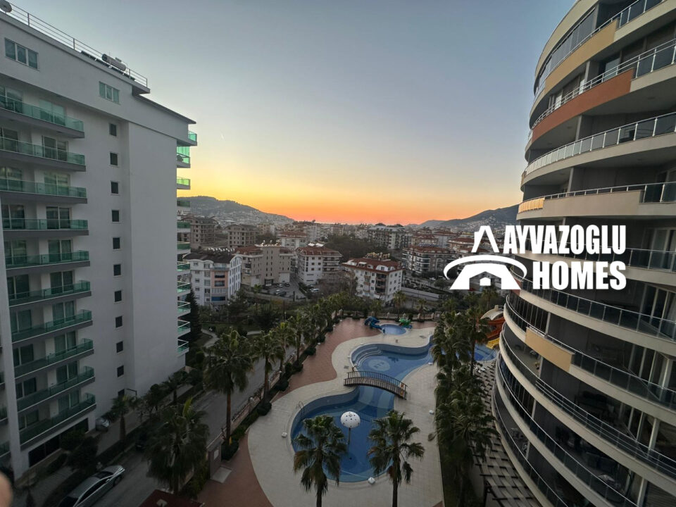 Квартира 1+1 в комплексе с крытым бассейном