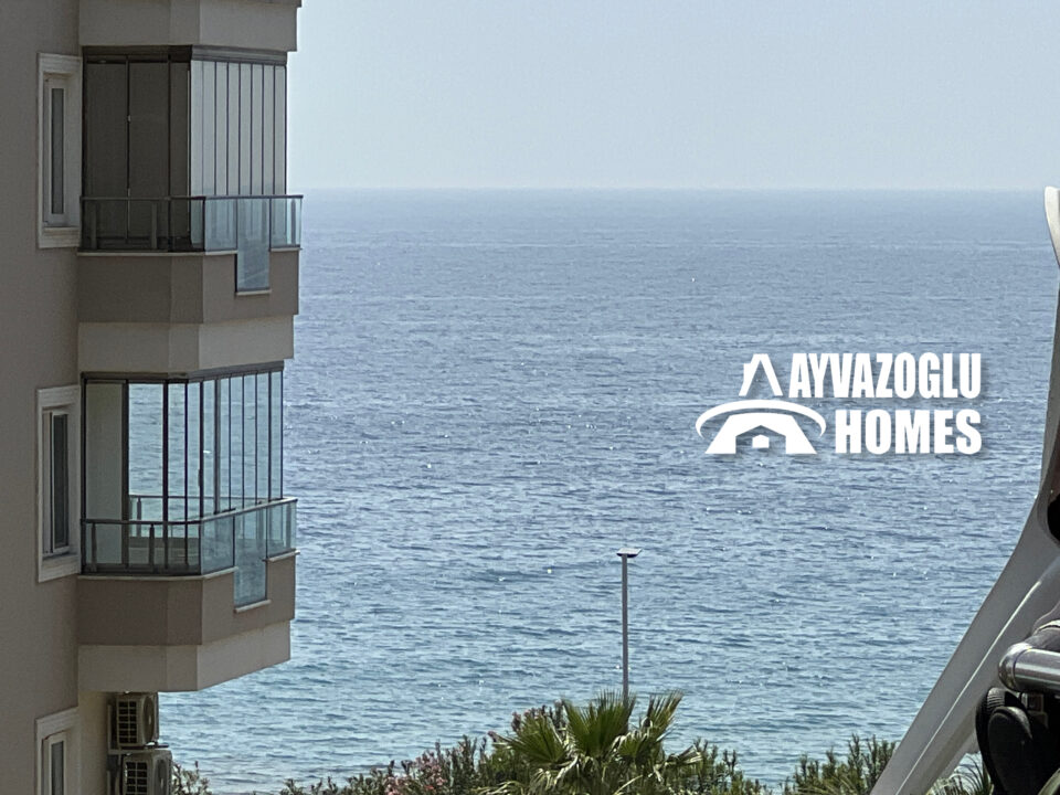 Appartement meublé 2+1 en plein centre de Mahmutlar - à 100 mètres de la mer !