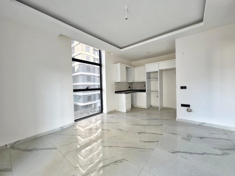 Appartement 1+1 à Mahmutlar — Logement confortable dans une résidence aux infrastructures complètes