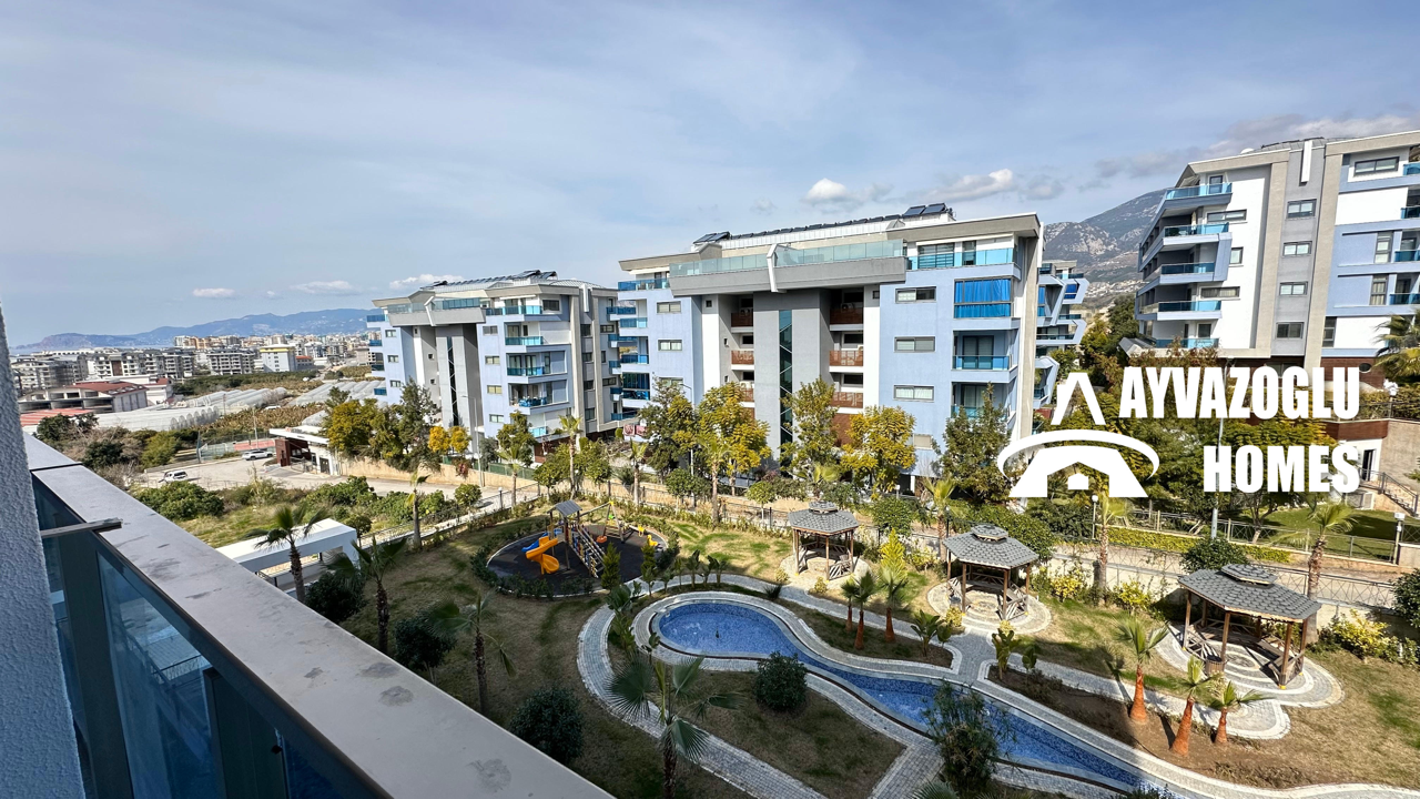 Duplex 3+1 à Kargicak - À 800 m de la mer, dans un complexe haut de gamme avec spa complet