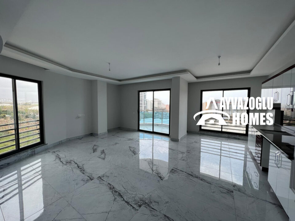 Spacieux duplex 4+1 avec vue sur la mer et le jardin à Mahmutlar