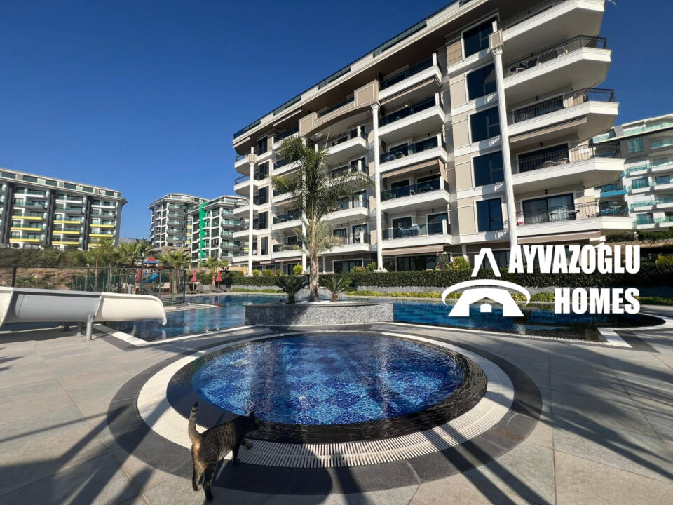 Elite 3+1 duplex in Kargicak - only 350 m to the sea, suitable for citizenship