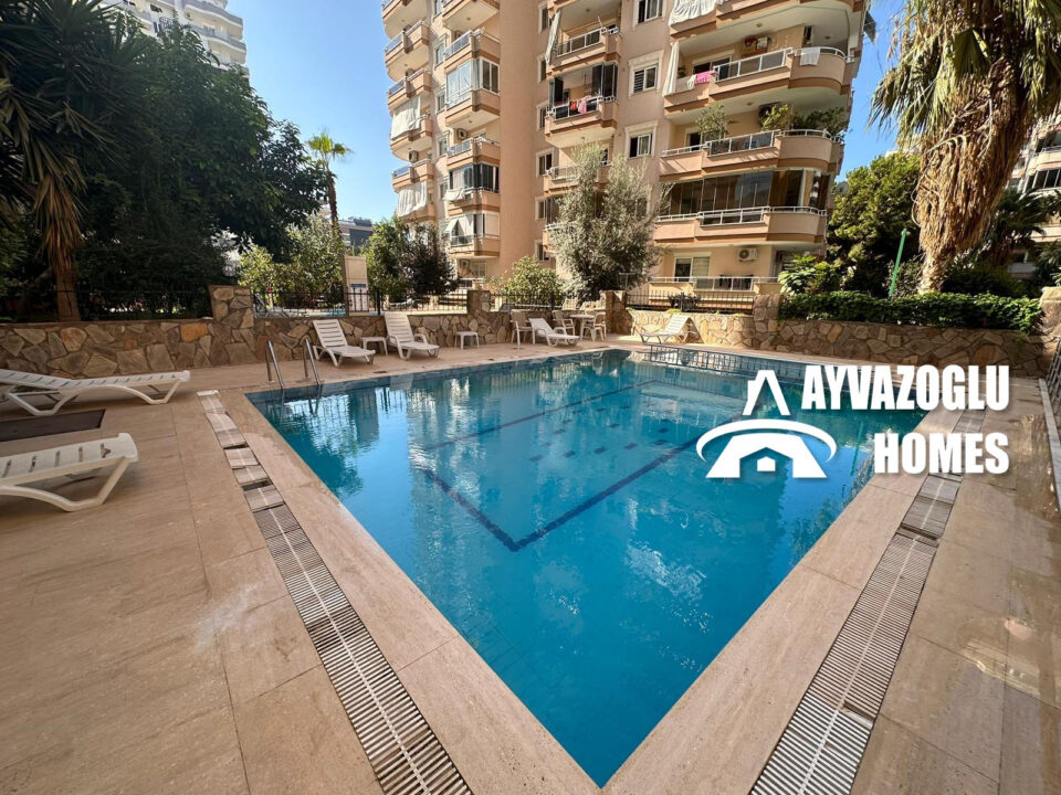 Spacious 2+1 apartment in Mahmutlar — 500 meters from the sea