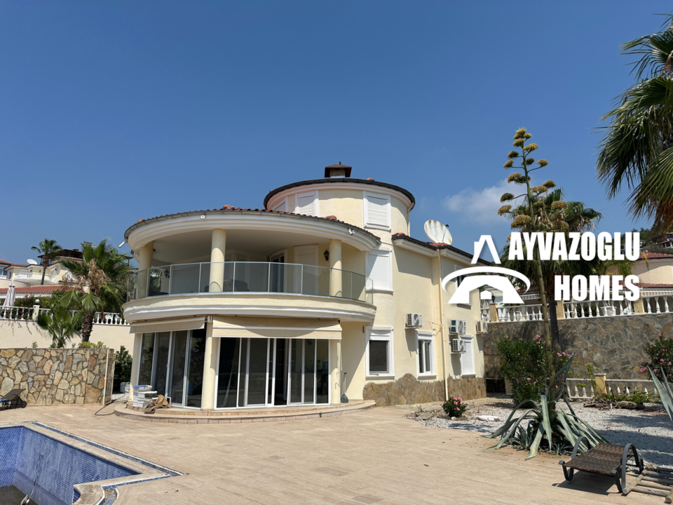 Роскошная вилла 4+1 в Каргыджаке с собственным бассейном и панорамным видом