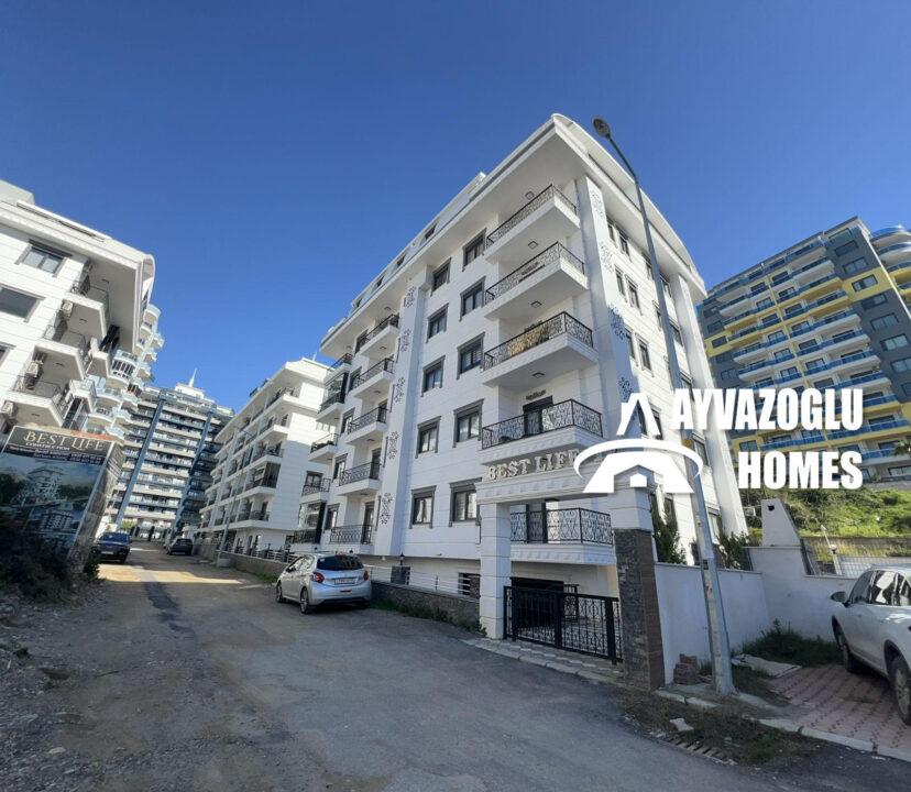 Квартира 1+1 в Махмутларе рядом с морем